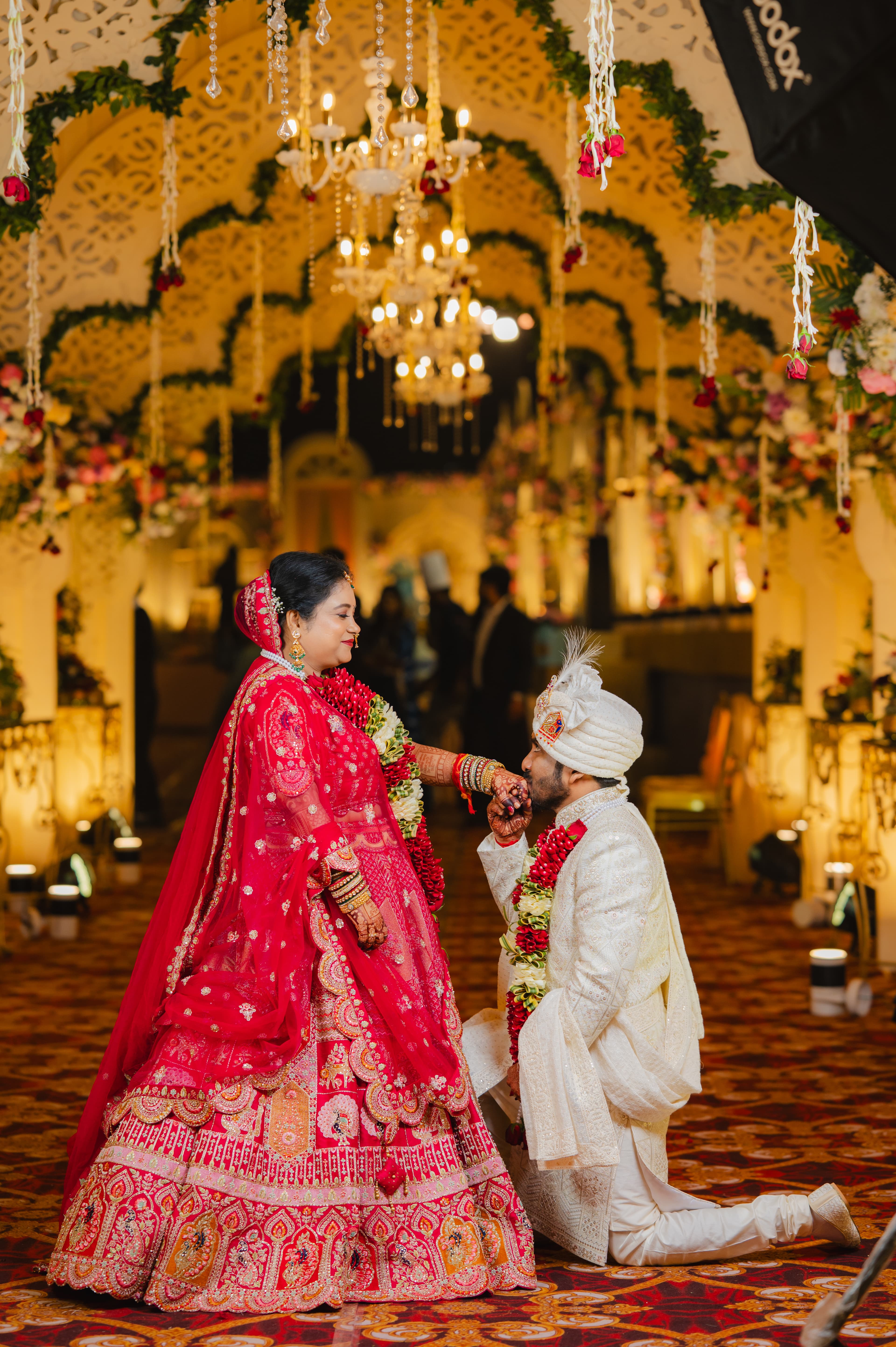 Contact Pic's & Tales